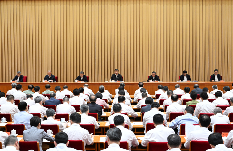 7月17日至18日,全国生态环境保护大会在北京召开。中共中央总书记、国家主席、中央军委主席习近平出席会议并发表重要讲话。李强、赵乐际、王沪宁、蔡奇、丁薛祥、李希出席会议。